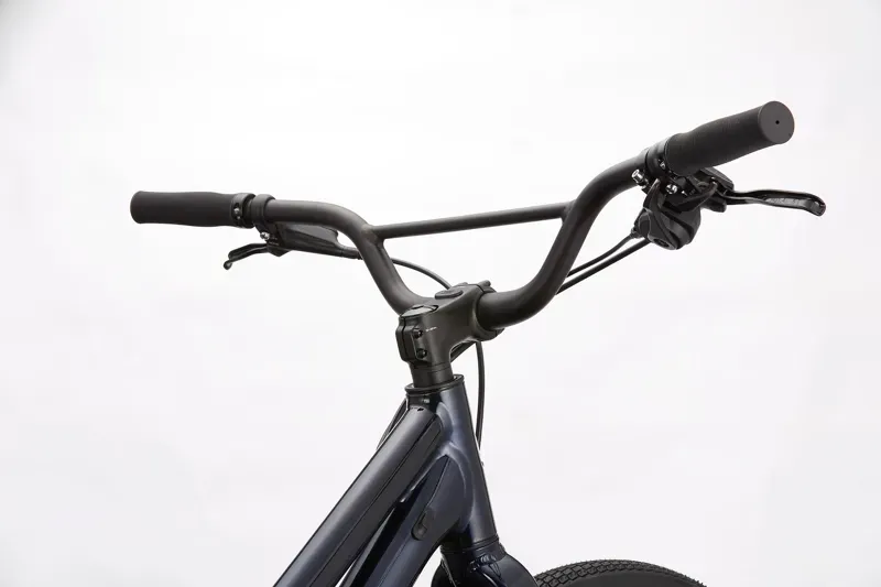 Cannondale Treadwell 2 Remixte Hybrid City Bike in Midnight Blue-2