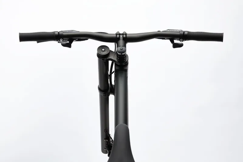 Cannondale Bad Boy 2 Hybrid City Bike in Black-5