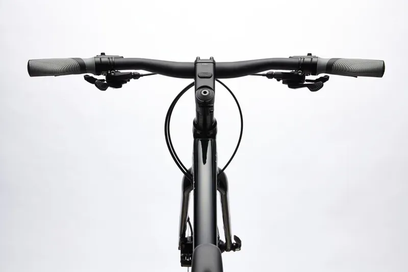 Cannondale Quick 1 Hybrid Bike in Black-2