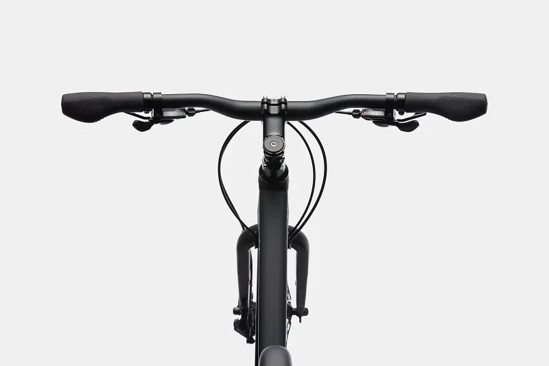 Cannondale Quick 5 Hybrid Bike in Black-2