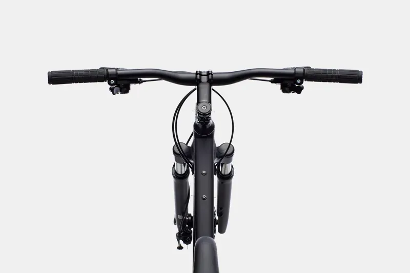 Cannondale Quick CX 4 Hybrid Bike in Black-2