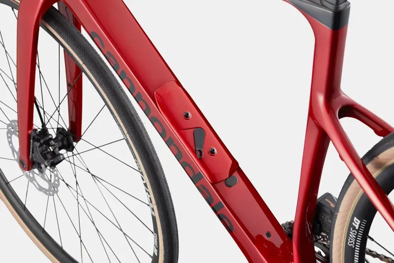 Cannondale Synapse Carbon 4 Endurance Bike in Metallic Red-6