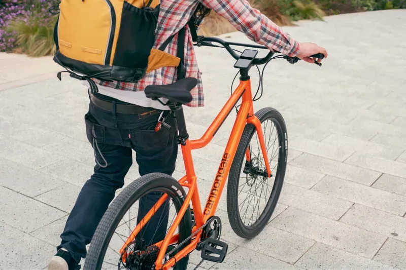 Cannondale Treadwell 2 Remixte Hybrid City Bike in Mango