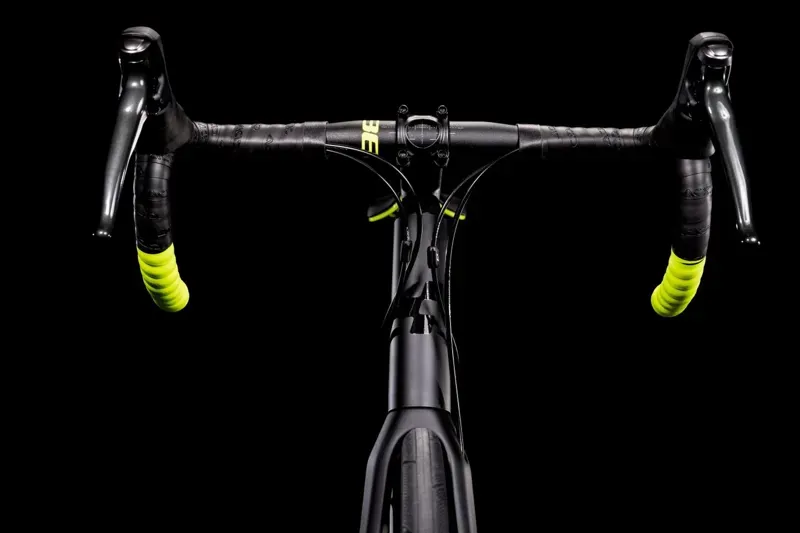 CUBE ATTAIN RACE 2022 Cm black/white 62-2