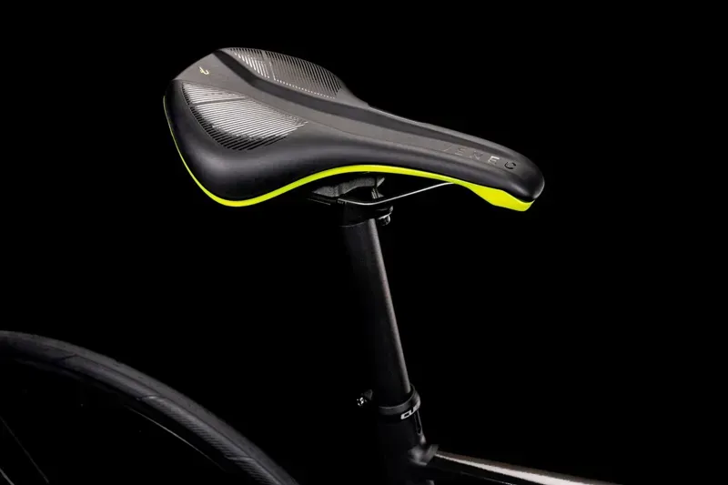 CUBE ATTAIN RACE 2022 Cm black/white 62-1