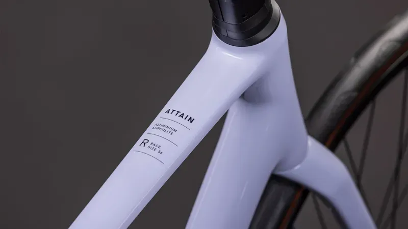 Cube Attain Race Road Bike In Cyclamen/Black-2