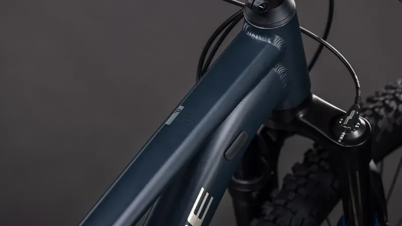 Cube Attention Pro Mountain Bike In Night Black-2