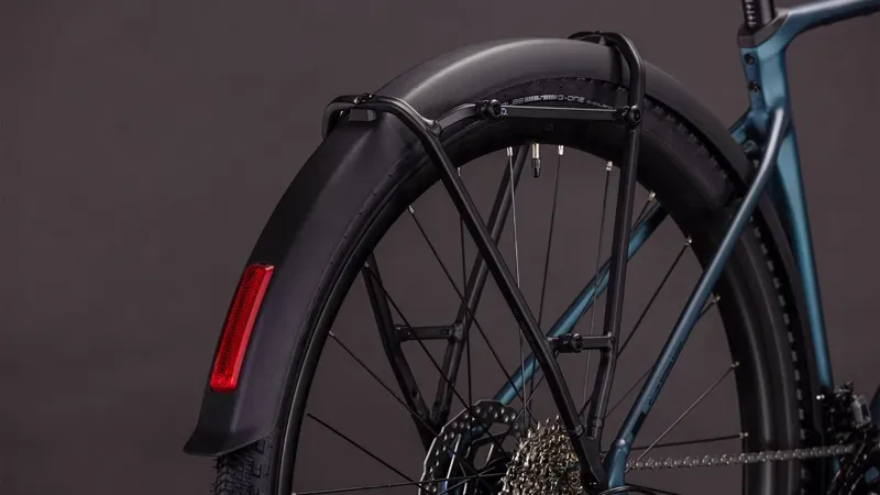 Cube Nuroad Race FE Gravel Bike in Royal GreenBlack-2