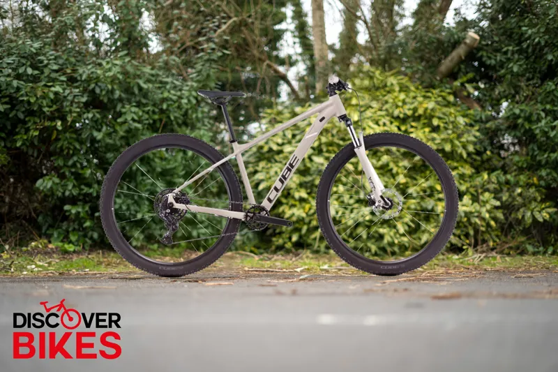 Cube Aim Pro Road Bike In Linen/Bronze