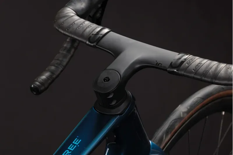 Cube Agree C:62 One Road Bike in Midnight Teal/Sea-6
