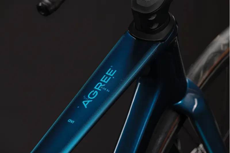Cube Agree C:62 One Road Bike in Midnight Teal/Sea-7