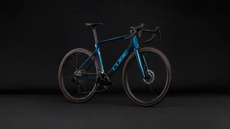 Cube Agree C:62 One Road Bike in Midnight Teal/Sea-1
