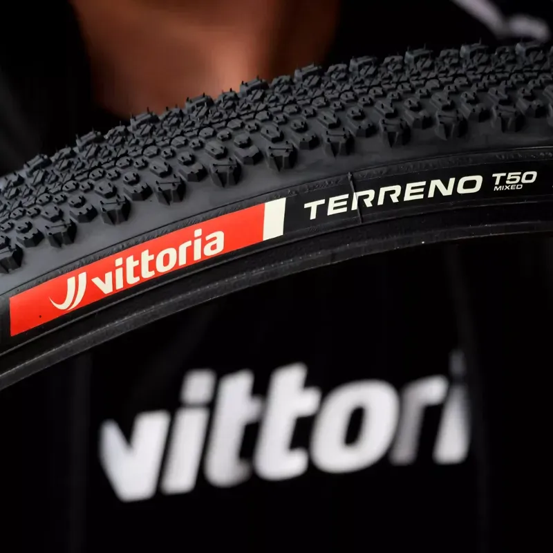 Vittoria Terreno T50 700x40c Mixed Gravel Sport Rigid Tyre in Black-4